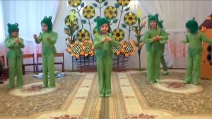 Танец лягушат на осеннем утреннике 2011 в старшей группе Муз рук Максюта Г В