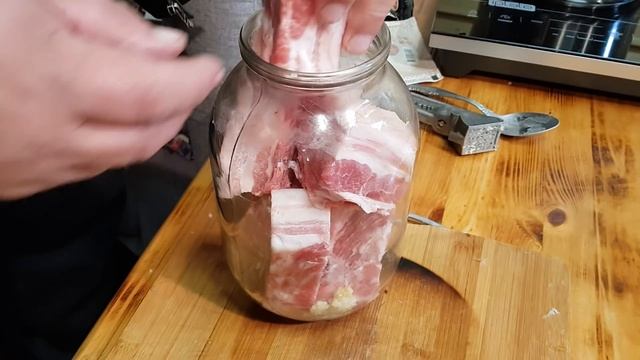 Самый вкусный рецепт!!! Как засолить сало в рассоле, чтобы таяло во рту?  Сало в Банках по Калужски