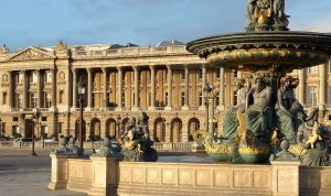 Шедевры Парижа: Hôtel de Crillon, a Rosewood Hotel - с видом на площадь Согласия