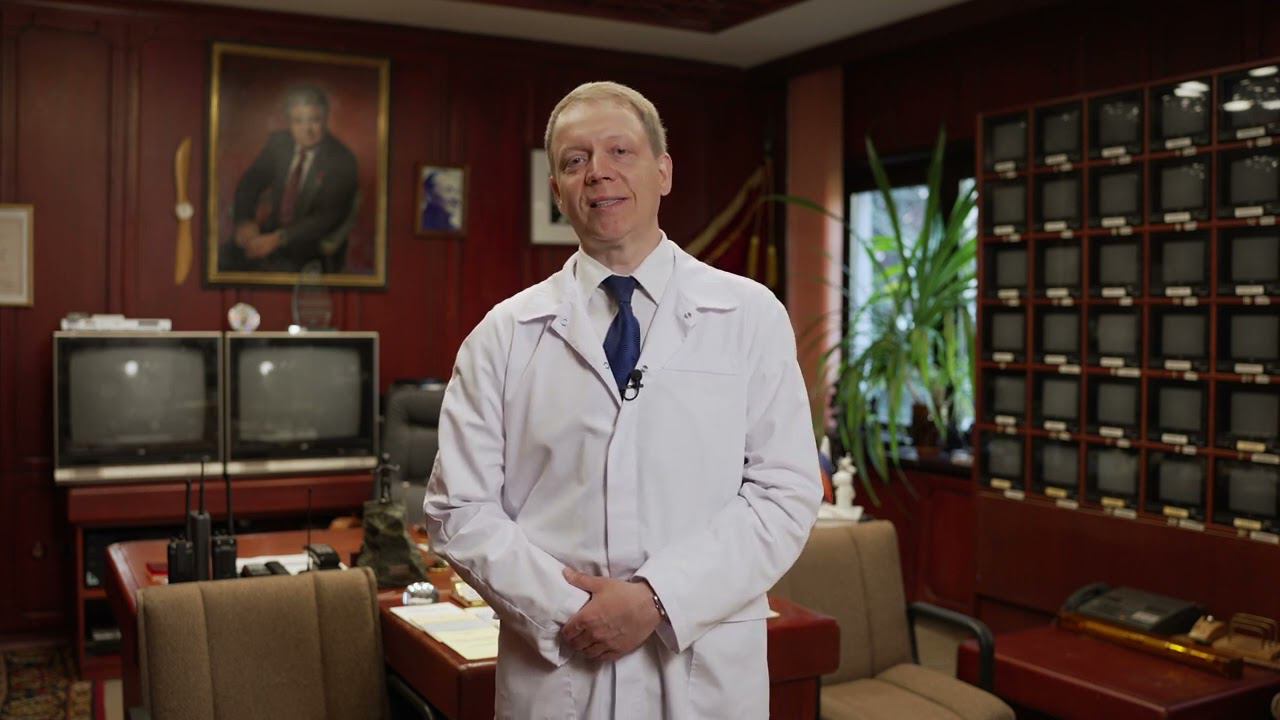 Приглашение генерального директора МНТК "Микрохирургия глаза" Д.Г. Арсютова смотреть онлайн