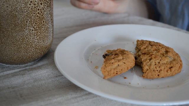 #4 Прекрасные весенние выходныеㅣПрогулка по цветущему городуㅣБлины и хумусㅣВлог