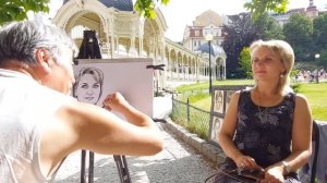 Теперь вы это увидели. Рисует портрет на улице @galabum