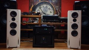 Лучший Hi End  Новая Hi End акустика для загородного дома AfM. Модель A3 играет классику