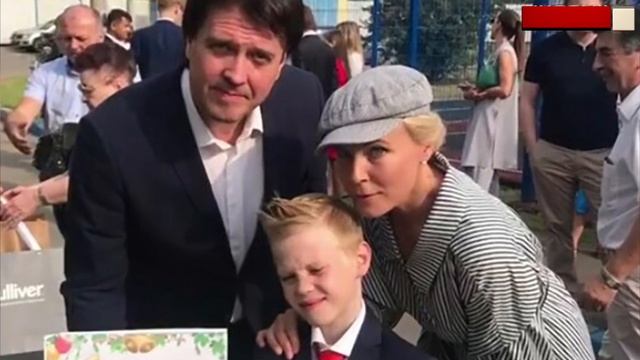 Помните пару? Он её бросил, но она не сдалась... Каким вырос их сын смотреть онлайн