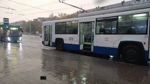 видео 4 к 2160 новости погоды уфа башкирия сильный дождь ливень с грозой осенью 14 09 2024 новости