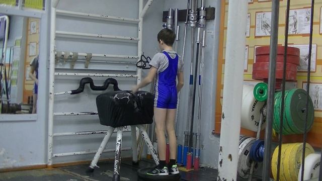 Шумихин Артур, 12 лет, собст вес 32 5 Прыжки на КОЗЛА 5х4 р смотреть онлайн