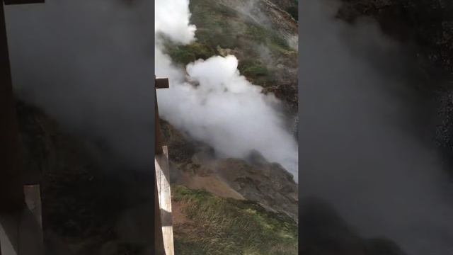 Гейзер Большой (Камчатка, Долина Гейзеров) смотреть онлайн