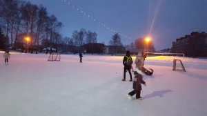 Катание на коньках - учимся кататься на коньках - девочкам нравится - круто