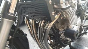 YAMAHA XJR1300 2012
