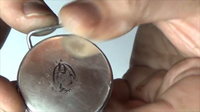 превращаем корпус карманных часов в наручный. смотреть онлайн