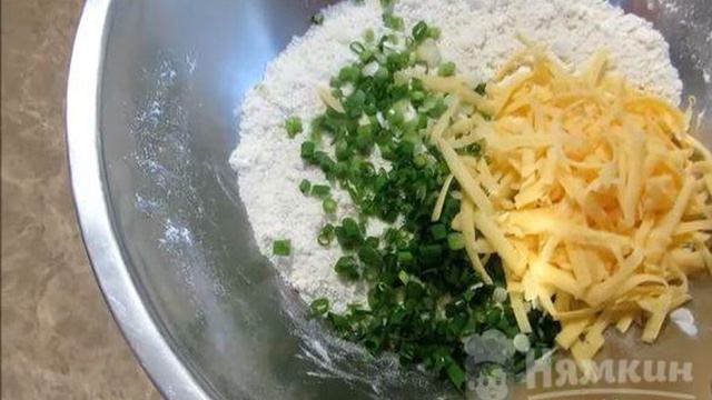 Сконы на сметане с сыром