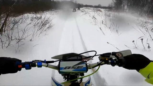 Сноубайк и снегоходы смотреть онлайн