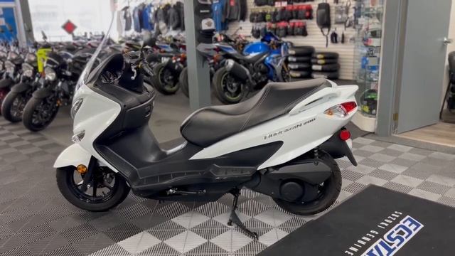 2020 BURGMAN 200 ONLY 292 MILES смотреть онлайн