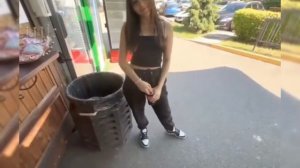 СИМБОЧКА ПОКАЗАЛА СВОЙ ПРЕСС (ЖИВОТИК🤪) #димаевтушенко