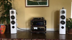 Hegel H360 + B&W 804 D3 + some great bass and a yellow lab