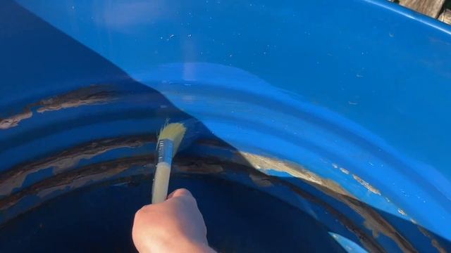 Чем покрасить РЖАВУЮ бочку для полива огорода. смотреть онлайн