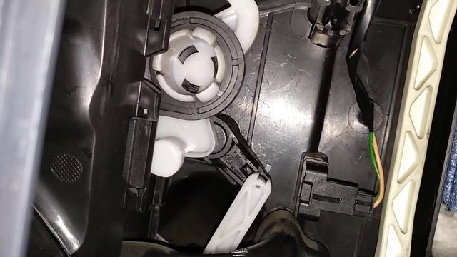 Peugeot 3008 причина шума заслонки климатконтроля смотреть онлайн