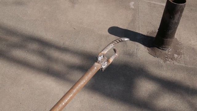 В туалете стойкий запах канализации , что делать. смотреть онлайн