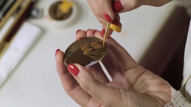 Роспись набора украшений из перламутра "Древо жизни"