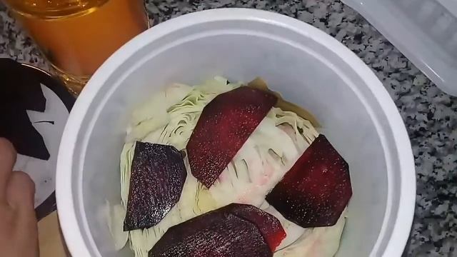 Хрустящая маринованная капуста со свеклой.Panjarlı çıtır çıtır lahana turşusu. смотреть онлайн