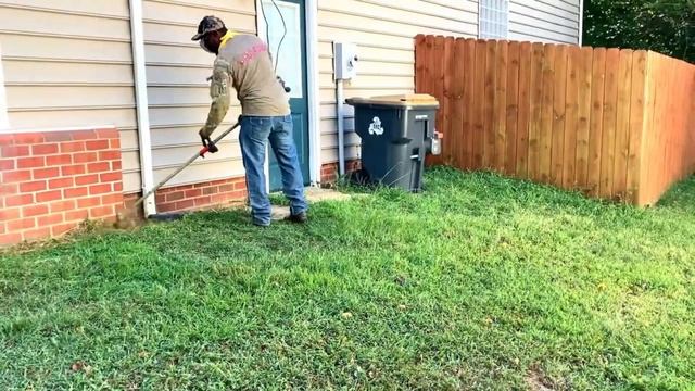 Every Corner Weed Whacked After The Homeowner Said "Yes" смотреть онлайн