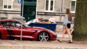 ШКУРА-ДЕВСТВЕННИЦА ПОВЕЛАСЬ НА ФЕРРАРИ И ПОРВАЛА "ДЫРКУ"