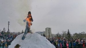 Проводили масленицу сегодня на Кашкадане.город уфа сипайлово сжигание чечела зимы 2023 г обряды