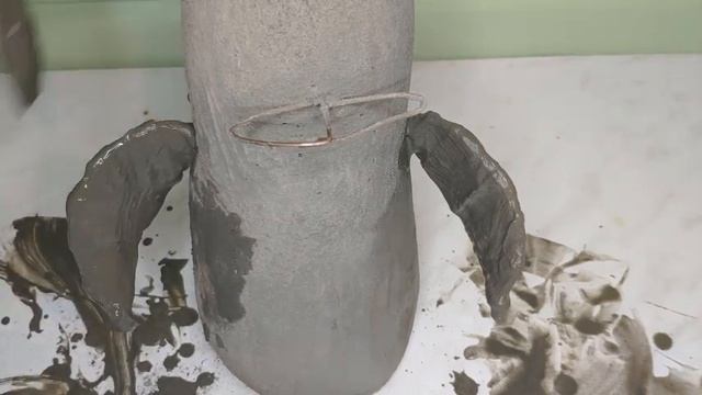 САДОВЫЕ ФИГУРЫ своими руками/ Поделки для сада и дачи/ Декор клумбы ПИНГВИН из ЦЕМЕНТА