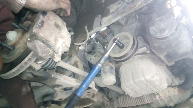 Лайфхак как легко открутить шкив коленвала