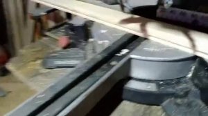 будьте аккуратнее при работе на торцовочной пиле
