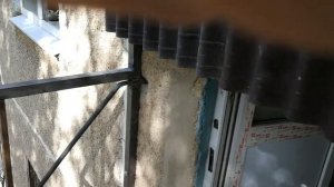 Сделать крышу на балконе из ондулина на петлях .