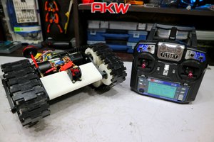 Радиоуправляемый гоночный FPV танк на 3D принтере