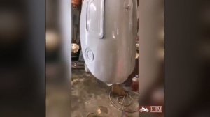 восстановление Иж Планета 3 после пескостуйной обработки и окраса.mp4