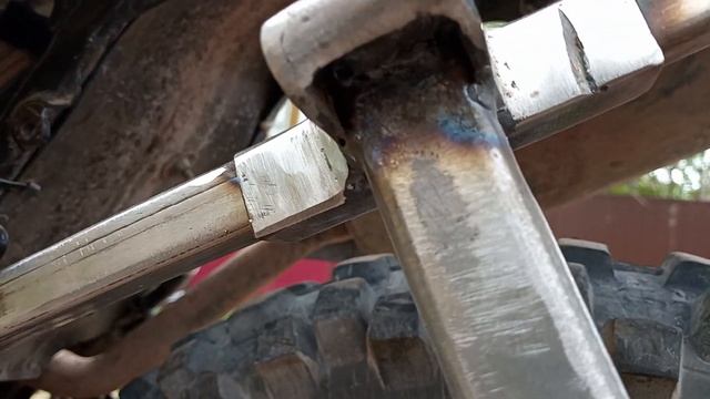 самодельный кронштейн для кофра мотоцикла