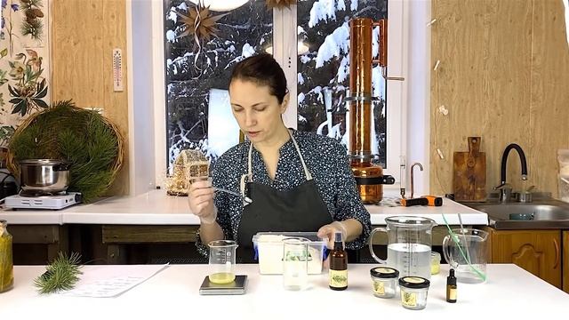 Как сделать крем с помощью гидролатов и эфирных масел?