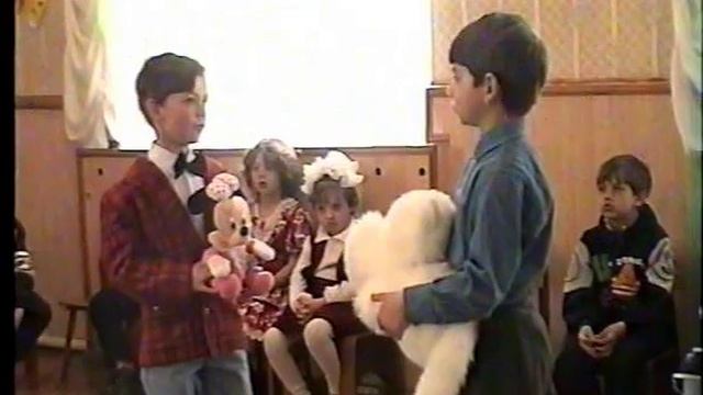 ДДиЮ, выпускной школы раннего развития - 1998 (24.05.1998) смотреть онлайн