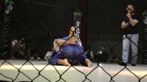 Бразильское джиу-джитсу, Первый неудачный бой Вячеслава.