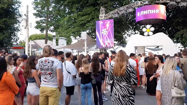 Одесса 5 минут назад. ОГРОМНАЯ ОЧЕРЕДЬ! СЕГОДНЯ СОБРАЛИСЬ ТЫСЯЧИ! ЭТО ТОЧНО НУЖНО ВИДЕТЬ! смотреть онлайн