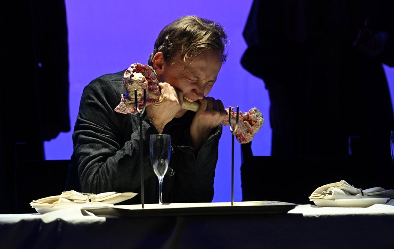 МХТ представит драму по роману Кнута Гамсуна / Город новостей на ТВЦ