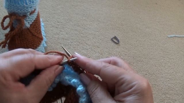 Почему у нас так мало просмотров? Разве мы не красивые? смотреть онлайн