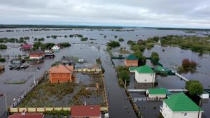 Хабаровск наводнение 2019. Уровень Амура 641. Дачи на левом берегу Амура.