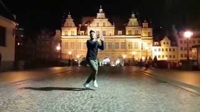 Красивый танец лезгинки в городе Гданьск Польша ?? исполняет Саддам смотреть онлайн