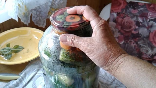 Огурчики маринованные - особый рецепт с душистыми травами Очень вкусные и ароматные смотреть онлайн