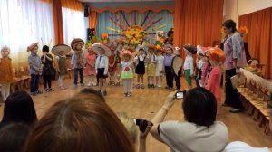 Песня " кап кап на ладошке..."