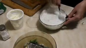 Соус из огурца со сметаной и чесноком