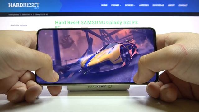 Samsung Galaxy S21 FE 120Hz Screen Refresh - NFS No Limits Game TEST смотреть онлайн