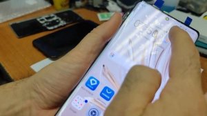 Ремонт, разборка и замена дисплея. Телефон Honor 70