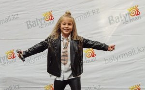 Антонова Милана 7 лет/Кавер на песню Шудын бойында Ахан Отыншиев