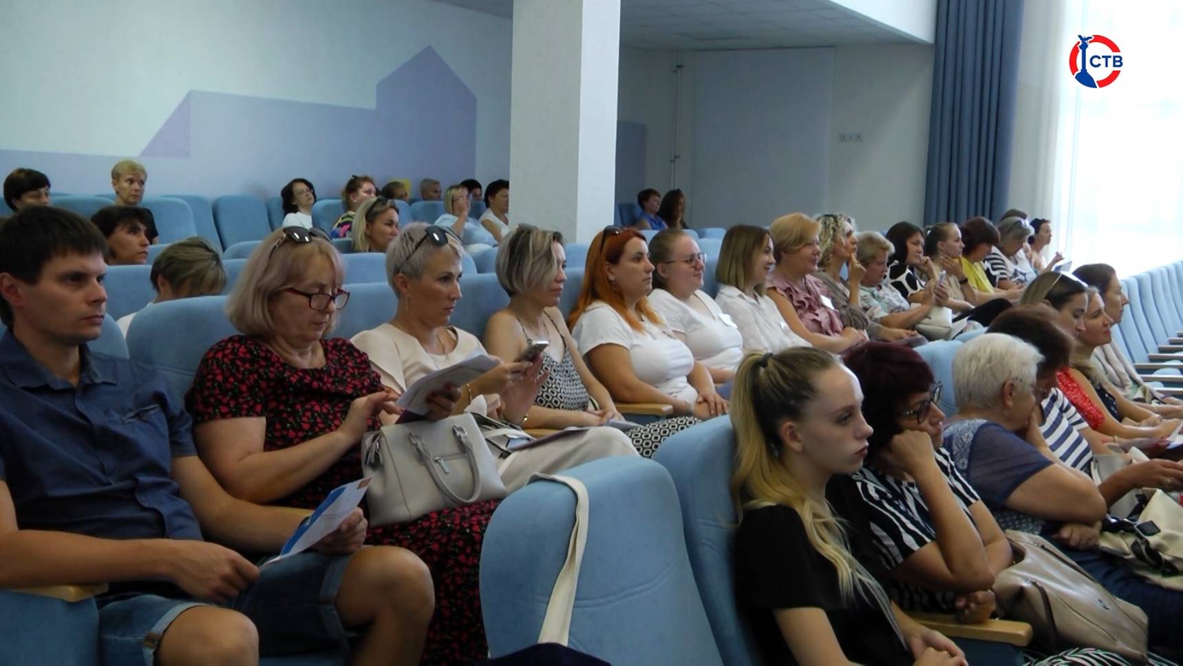 Севастопольские родители приняли участие в форуме «Верны традициям. Открыты инновациям»