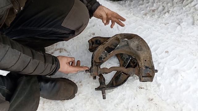 Мицубиси Делика, замена верхних рычагов на корейские от Хундай Портер
